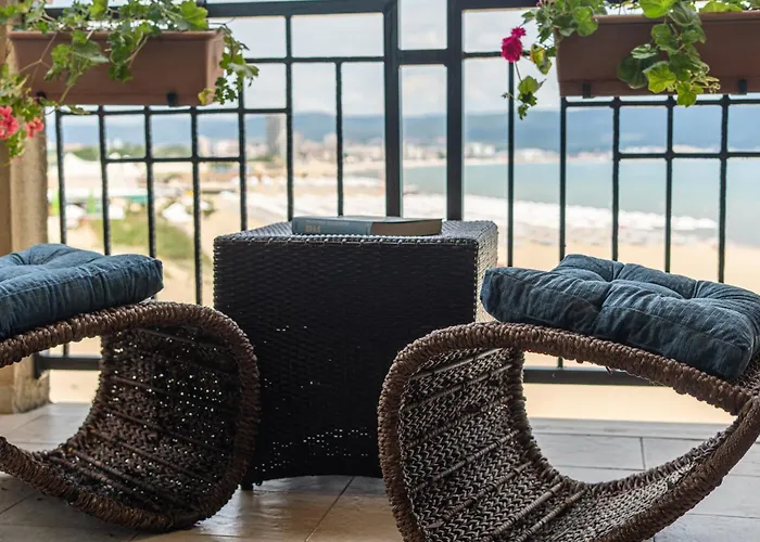 Oasis Vip Club * סאני ביץ'