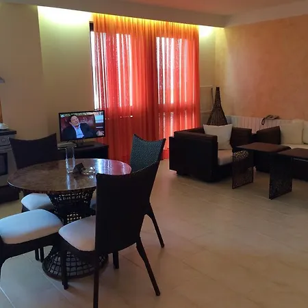 Apartment Oasis Vip Club